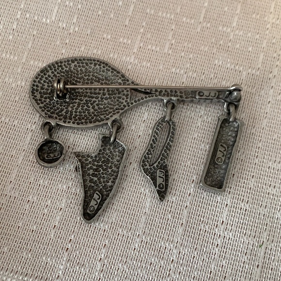 Tennis Racket Charm Brooch - Picture 3 of 3